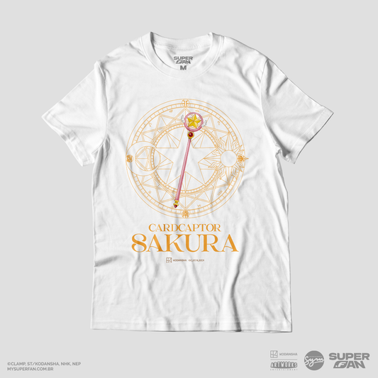 Camiseta Branca Cardcaptor Sakura Báculo & Círculo Sakura