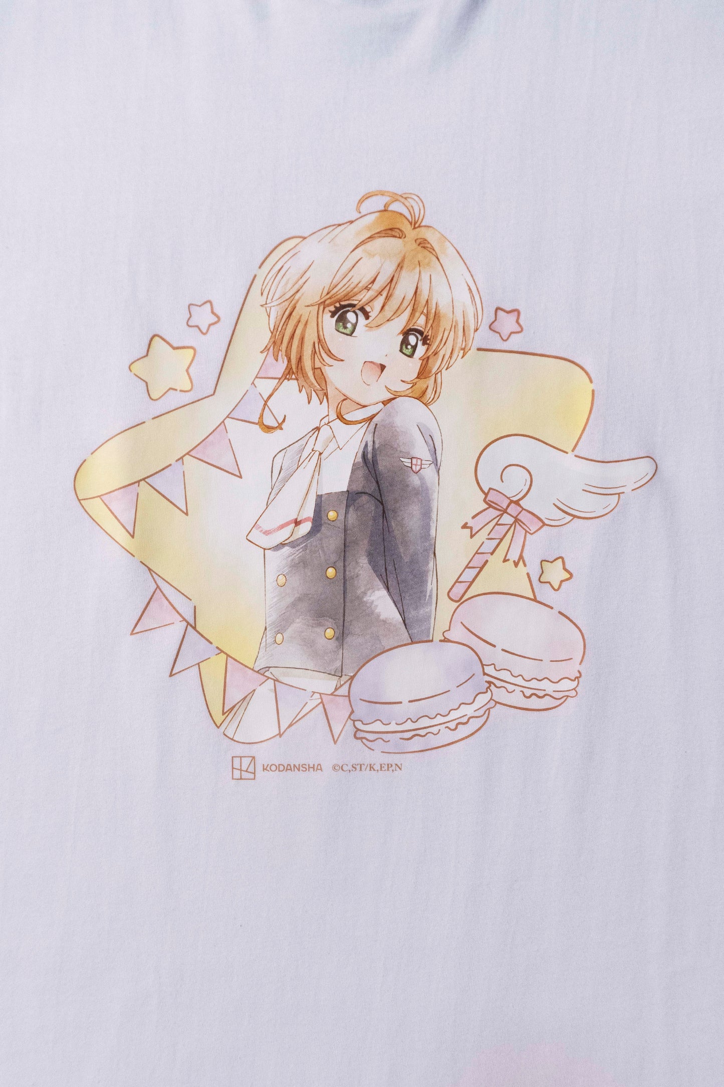Camiseta Branca Cardcaptor Sakura Escola Tomoeda Sakura "Aquarelada"