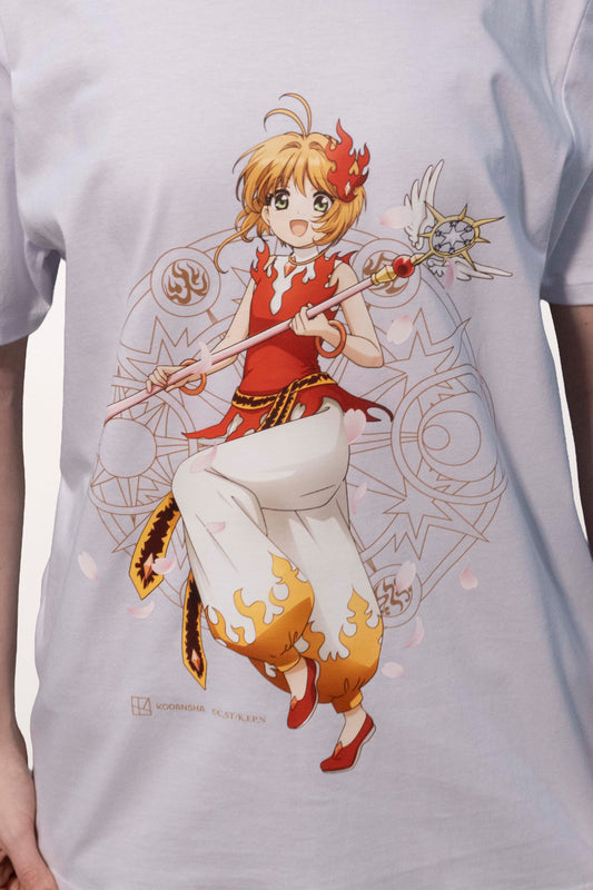 Camiseta Branca Cardcaptor Sakura Traje de Batalha Sakura "Chamas"