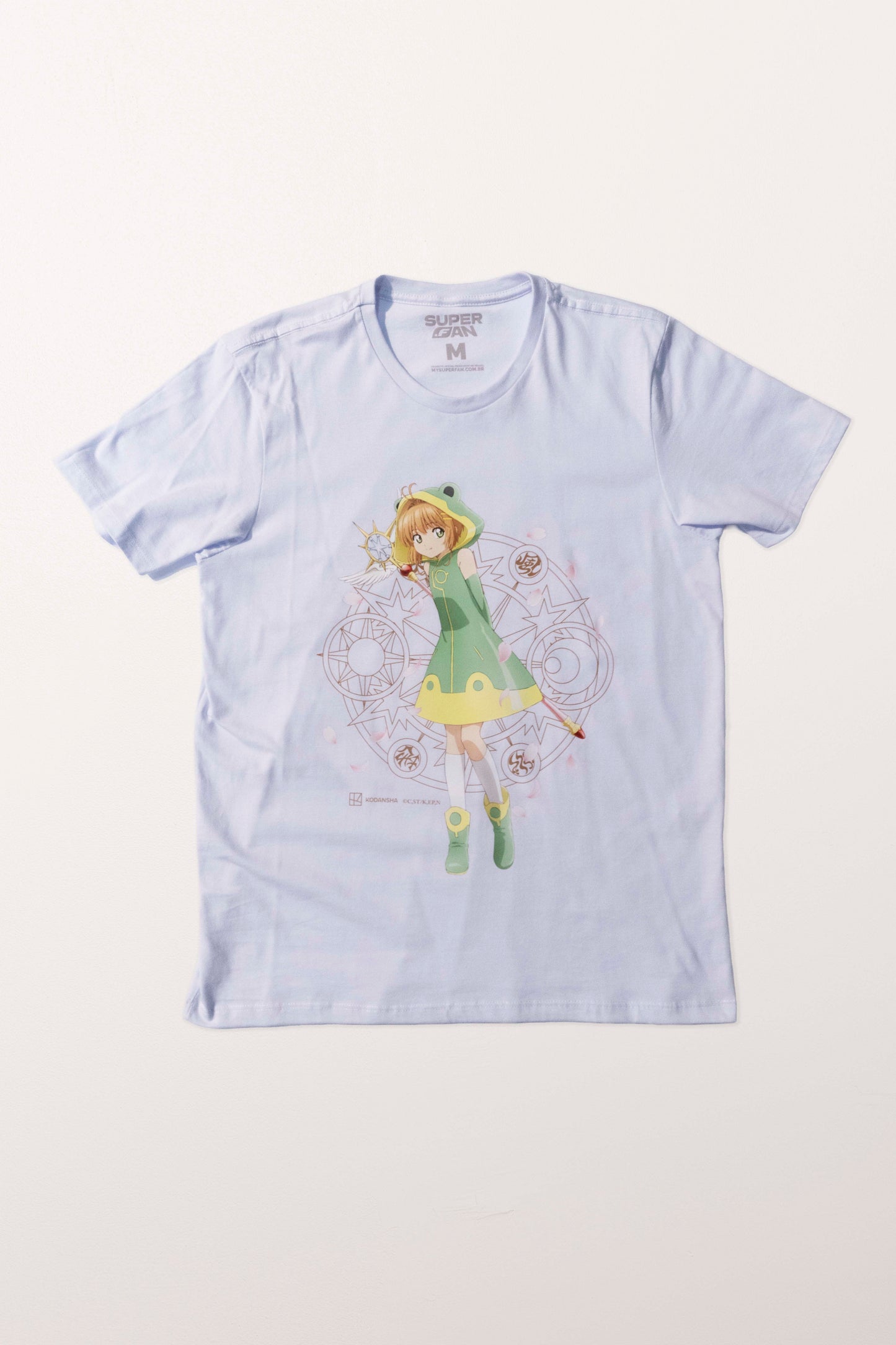 Camiseta Branca Cardcaptor Sakura Traje de Batalha Sakura "Sapo"