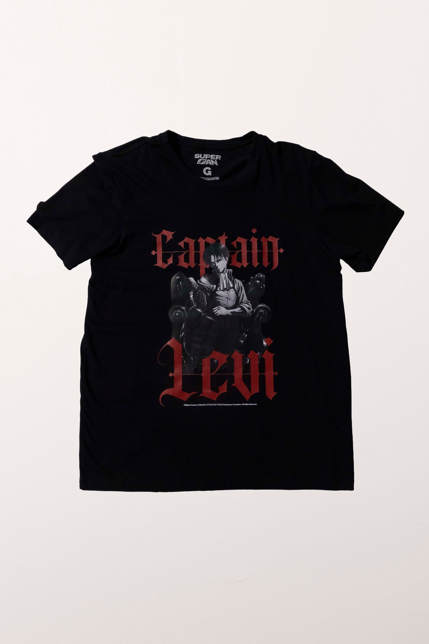 Camiseta Preta Attack on Titan Capitão Levi